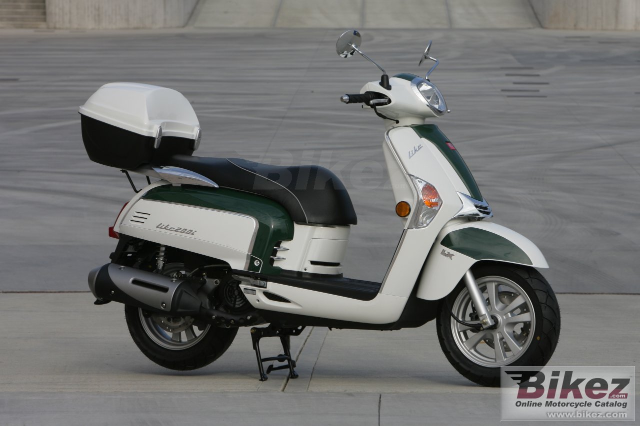 Big Kymco like 200i lx picture and wallpaper from Bikez.com
